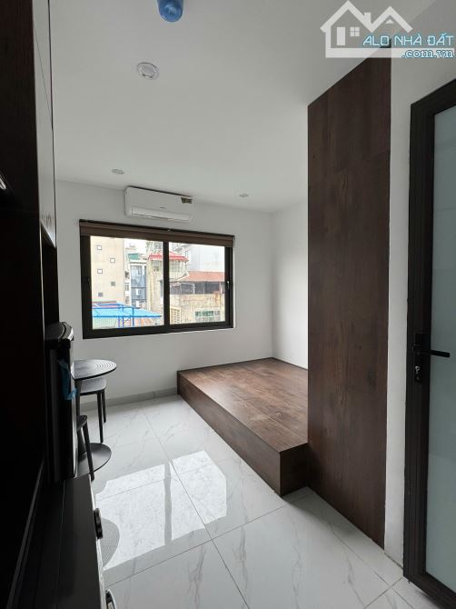Cho Thuê CCMN 164 Đê La Thành Nhỏ Đống Đa 25m2 Studio Cửa Sổ Giặt Riêng Thang Máy - 2