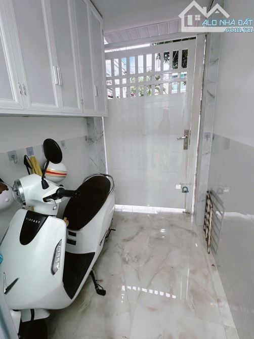 BÁN NHÀ 2 TẦNG TRUNG TÂM LINH CHIỂU - 60M2 - Ô TÔ 16 CHỔ VÀO TỚI NHÀ - CHỈ NHĨNH 3 TỶ - 2