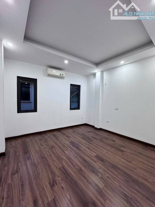 CƠ HỘI SỞ HỮU NHÀ 3 TẦNG KIÊN CỐ MẶT TIỀN 4m TẠI VĨNH QUỲNH - 2