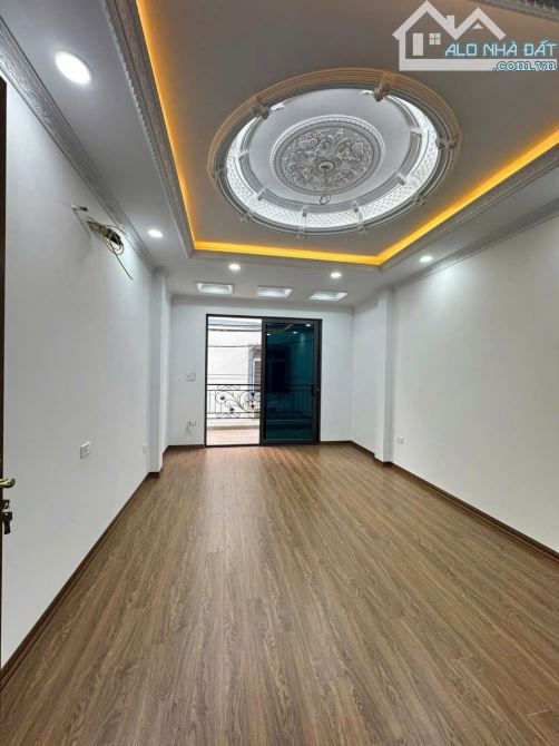 Tựu Liệt - Thanh Trì 51m x 5 tầng, mặt tiền 3.5m, giá 8.8 tỷ thương lượng - 3