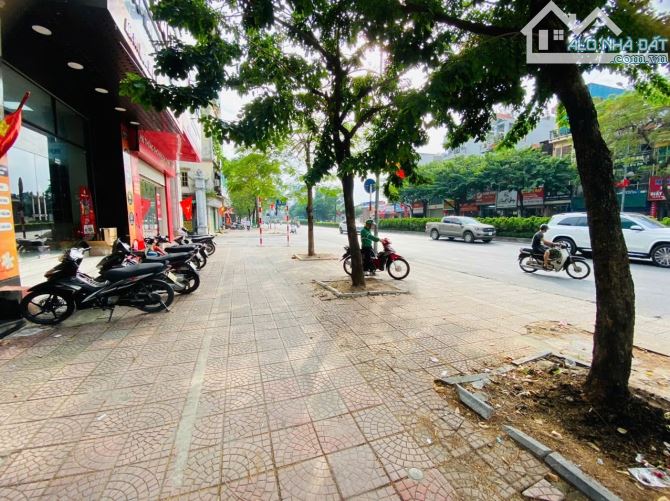 Nhà rộng Nguyễn Văn Cừ 98m, cấp 4, ngõ rộng ô tô tránh, gần mặt phố, kinh doanh 22.3 tỷ. - 3