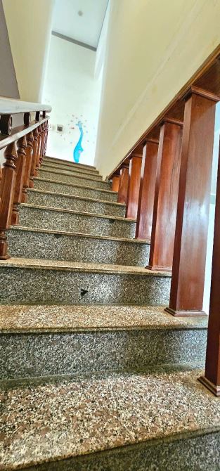 Nhà mặt tiền kinh doanh Hoàng Hoa Thám - 3