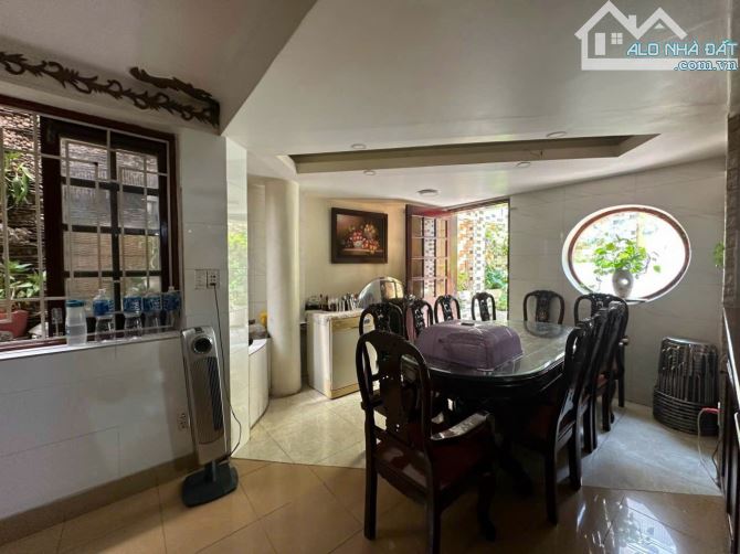 BÁN BIỆT THỰ ĐẸP LUNG LINH 300M2, 4T, Đ.HUỲNH TẤN PHÁT, QUẬN 7, GIÁ 13.8 TỶ - 3