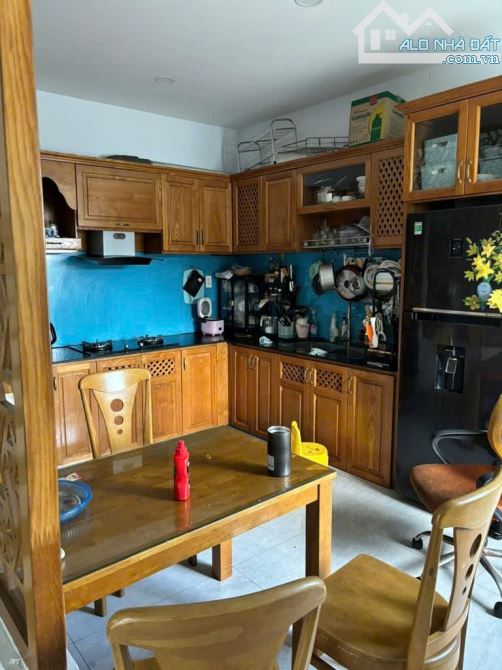 Nhà 4 tầng hai mặt tiền hẻm xe tải đường T15 phường AN PHÚ ĐÔNG Q12, dt 75m²(5mx15m)💰5,25 - 3