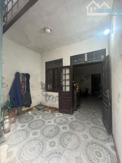 NHÀ NGÕ 89, LẠC LONG QUÂN, CẦU GIẤY-PHÂN LÔ- Ô TÔ:90M X3T, MT 4,2M, GIÁ 17,8 - 3