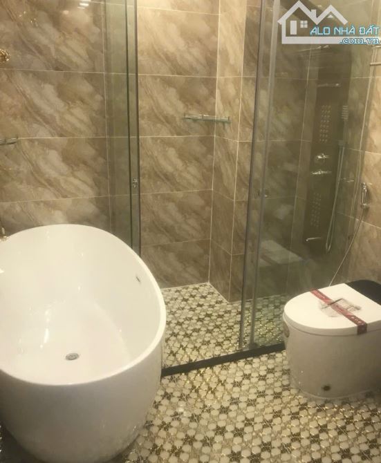 MẶT TIỀN ĐƯỜNG 10M XE TĂNG ĐUA NGAY LÂM VĂN BỀN KHU VIP Ô TÔ LĂN VÀO BẾP 4x17.5M - 3