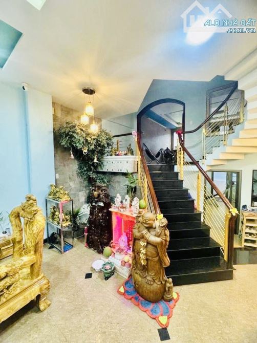 GẤP BÁN - NHÀ VIP CÓ HẦM KHU TÊN LỬA - SÁT AEON MALL BÌNH TÂN - GIÁP QUẬN 6 - 3