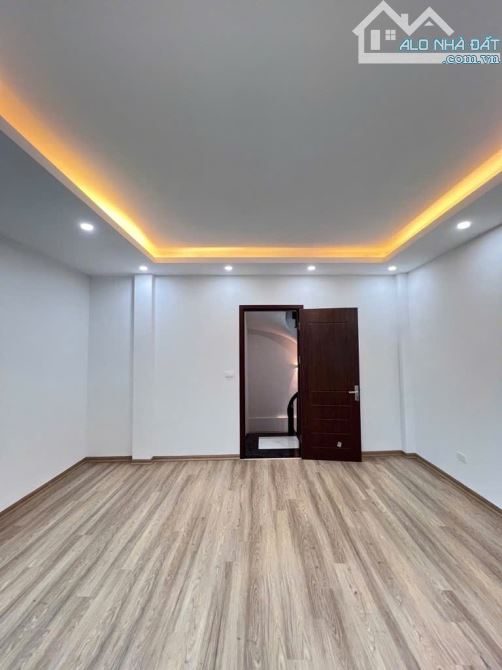 Chuyển Nhượng Nhà Cầu Cốc, Tây Mỗ, 35m, 5T, Giá 5.5 Tỷ, Ô TÔ 20m - 3