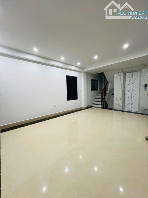 Siêu Phẩm! Bán Nhà Mặt Phố Khương Đình, Ô Tô Ngủ Trong Nhà, 7 Tầng Thang Máy, MT 8m, 40m2. - 3