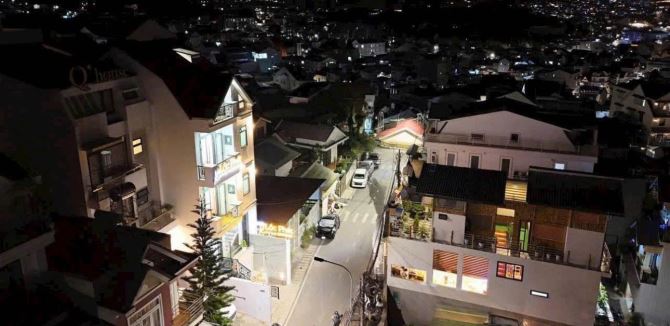 Nhà Lê Hồng Phong P4 80m2 ngang 6m 5 tầng cách chợ Đà Lạt chỉ 1,5km - 3