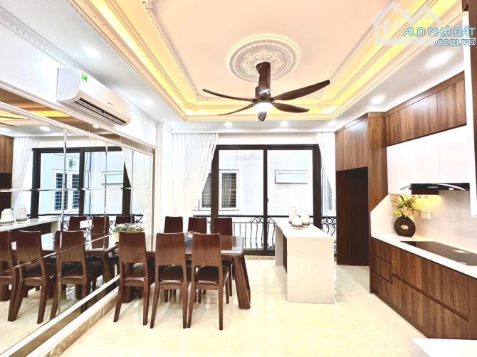 NHÀ ĐẸP YÊN HOÀ , VỊ TRÍ VÀNG - FULL NỘI THẤT XỊN - 30M -GIÁ 10.5 TỶ - 3