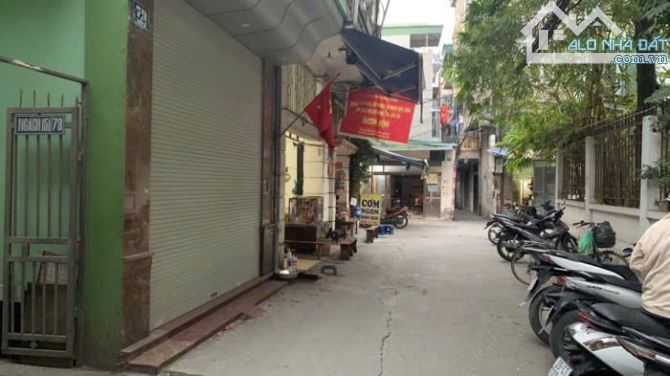 BÁN NHÀ PHỐ MINH KHAI - DT RỘNG 60m2 - MT 4.5m - GIÁ 120TR/m2 - 3