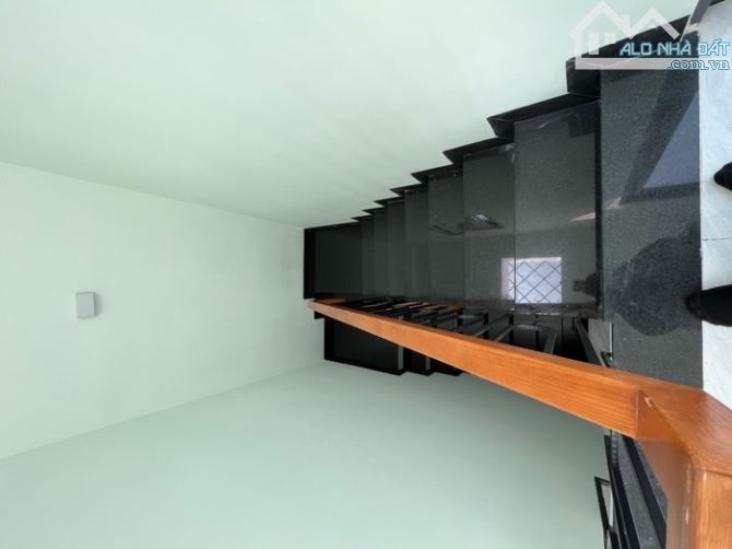NHỈNH 5 T.Ỷ - 44M2 - 4 TẦNG - FULL NỘI THẤT - QUANG TRUNG , PHƯỜNG 12, GÒ VẤP. - 3