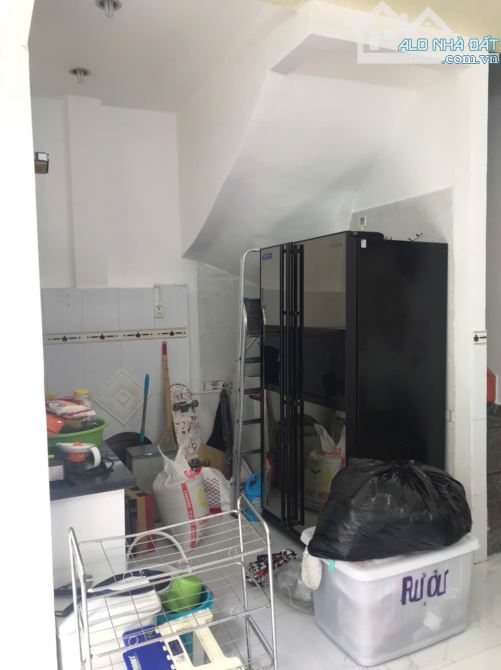 Hoàng Văn Thụ, P9, Phú Nhuận, gần ngã tư Phú Nhuận- 15 m2- 3.2 tỷ - 3