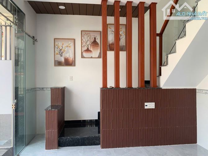 Nhà 3 Tầng 2 mặt tiền hẻm oto Ngô Đến Nha Trang. Giá 5 tỷ 2 - 3
