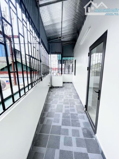 NHÀ ĐẸP NGỌC THỤY MỚI KING KONG DT30M- 5T-MT 4.6m- Giá chào 5.95 tỷ - 3