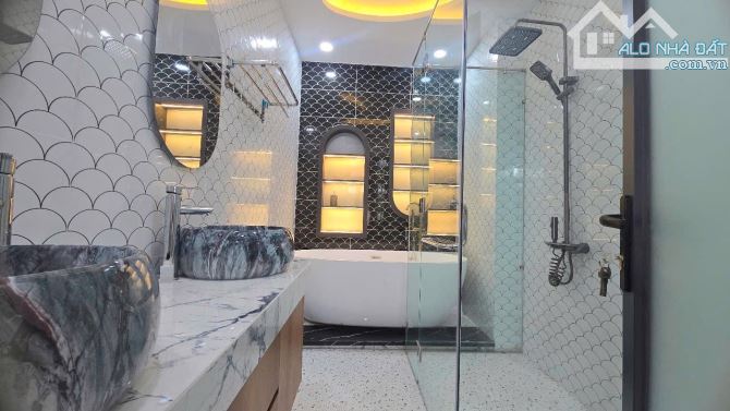 Chính chủ bán nhà 1 Trệt 3 Lầu Đường Thạnh Xuân 25- Phường Thạnh Xuân Quận 12 - 3