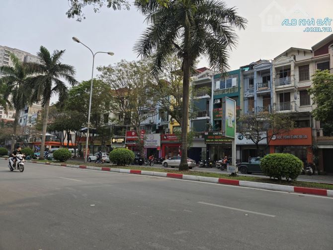 Bán nhà mặt phố Nguyễn Khuyến, Hà Đông, Kinh doanh đỉnh, 29 tỷ - 3