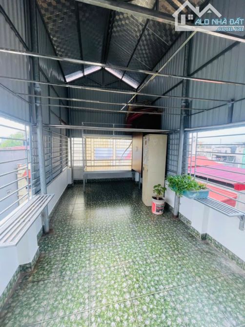 "FULL NỘI THẤT" KIM QUAN VIỆT HƯNG - Ô TÔ ĐỖ CỬA - NGÕ THÔNG - Ở NGAY KHÔNG CẦN SẮM! - 3