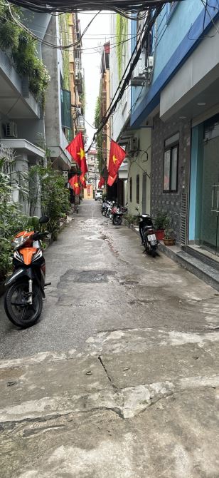 TOÀ NHÀ PHỐ 8/3 90m 7t mt 11M THANG MÁY DOANH THU TỐT VHU3 TỰ XÂY CHÍNH CHỦ BÁN OTO THÔNG - 3