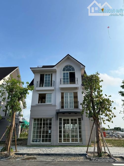 Sở hữu Biệt Thự Đảo Eco Central Park cực kì dễ dàng, sẵn sàng nhận nhà ngay - 3