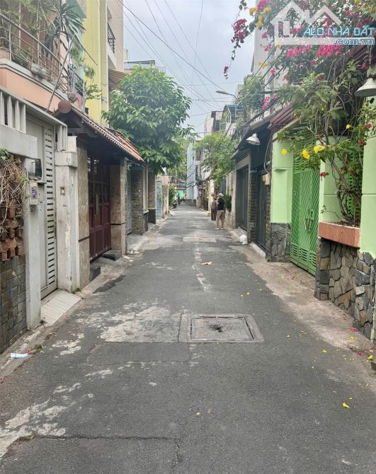 **Bán nhà HXH Phạm Văn Hai** phường 3, Tân Bình (4,5*28) 5 lầu - 21,818 tỷ - 3