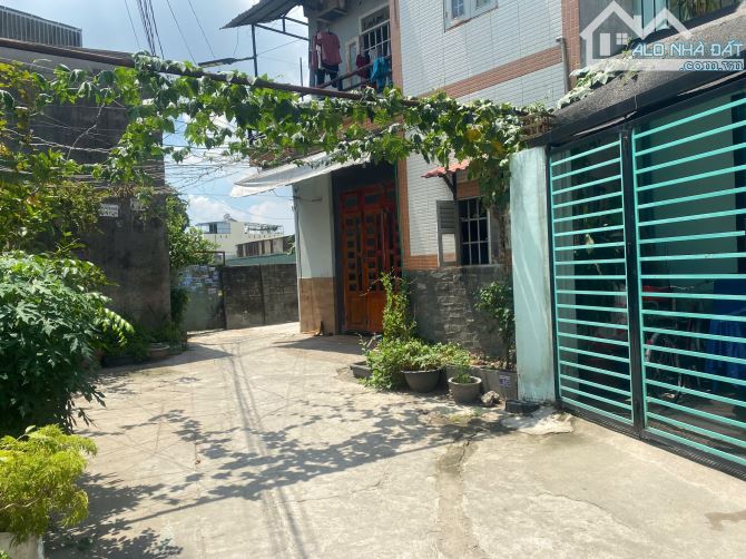 Bán đất ngay gần Ga Dĩ An sổ hồng riêng chính chủ gần cụm trường học Dĩ An giá chỉ 2 tỷ 7 - 3