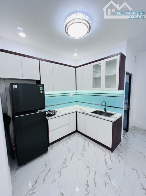 Bán nhà Âu Dương Lân Phường 2 Quận 8 DT: 28.5m2 - 2 tầng -(3x10) Giá: chỉ 3tỷ890 tỷ TL. - 3