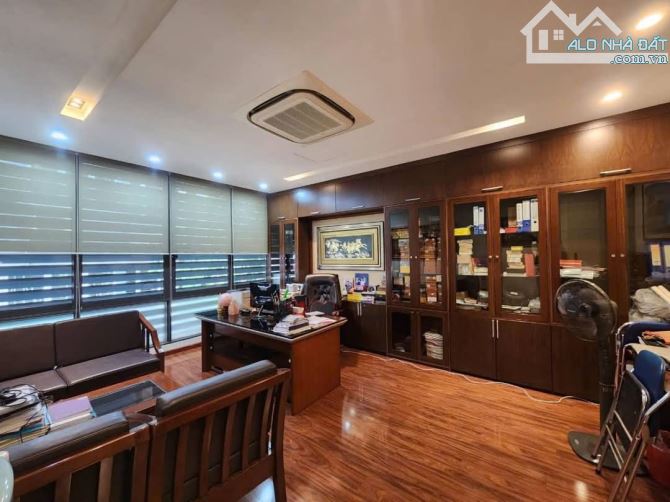 Bán nhà mặt phố, ô chờ thang máy Đặng Thùy Trâm, Cầu Giấy 71m 6 tầng MT 5m 29 tỷ - 3
