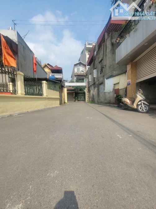 BÁN ĐẤT CẦU ĐUỐNG YÊN VIÊN GIA LÂM_105M2 MT 5M_ĐƯỜG OTO_2 MẶT THOÁG - 3