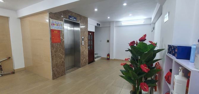 PHÂN LÔ OTO TRÁNH KINH DOANH - OTO NGỦ TRONG NHÀ - TOÀ VĂN PHÒNG - 3