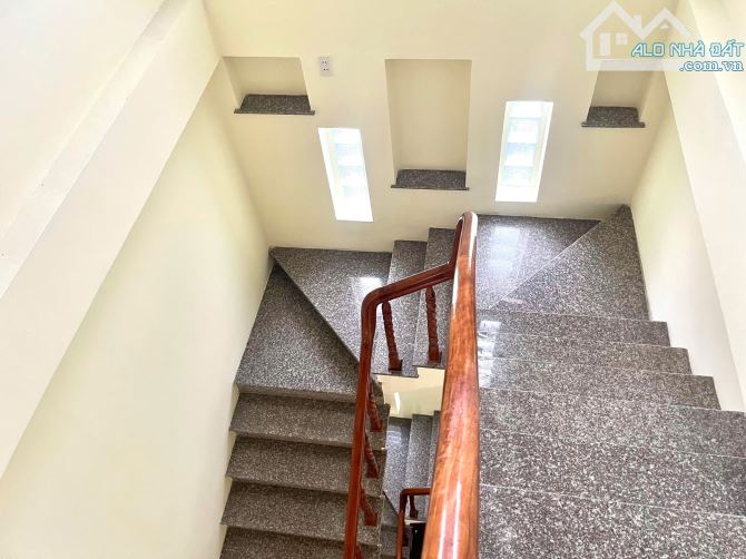 ✨🏡 Bán Nhà Phố Mặt Tiền Đường Phạm Hồng Thái, Phường 10, Đà Lạt – 19.5 Tỷ ✨🏡 - 3