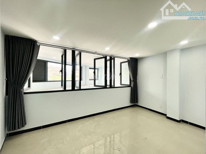 KIỆT TÁC NGHỆ THUẬT - MẶT PHỐ NGUYỄN KHUYẾN - 40M2 (5x8) - 6 TẦNG - 3