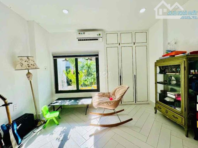 NHÀ ĐẸP CHILL - 60M2 4TẦNG - HẺM TRẢI NHỰA 6M - 3