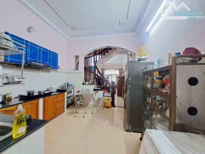 Bán nhà Hẻm 8m Đồng Đen, P10, Tân Bình 65m2 3 Tầng Giá chỉ hơn 9 Tỷ - 3