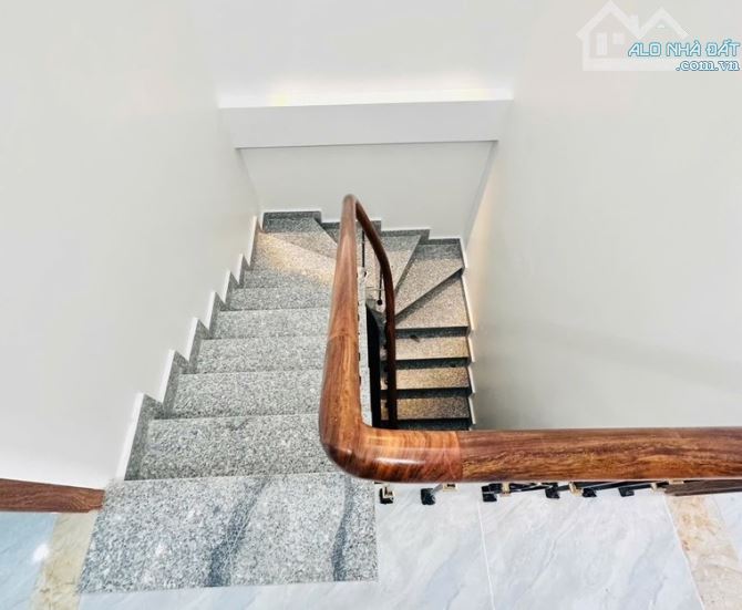 *NHÀ ĐẸP ! Ở NGAY & ĐẦU TƯ_ HIẾM ! 42,5M2 _10,75 TY, NGÕ THOÁNG TRƯỚC SAU_ TRẦN CUNG - 3