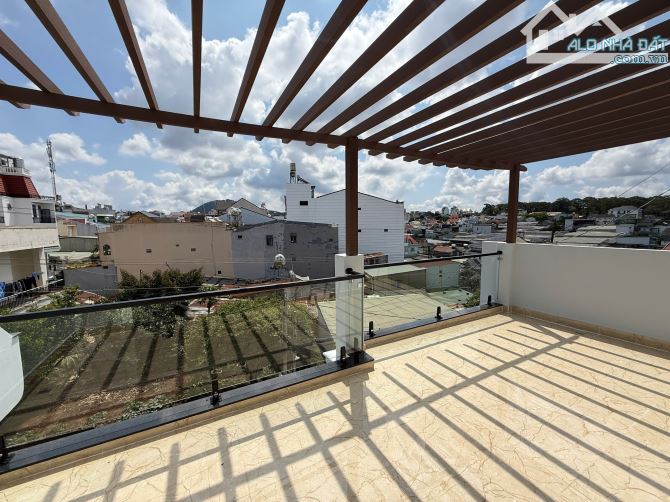 Chị Gái Gửi Bán Villa Mới Đường Mê Linh Đà Lạt 134m2 Ngang Hơn 6m Cực Có Gu Đường ÔTô 6m - 3