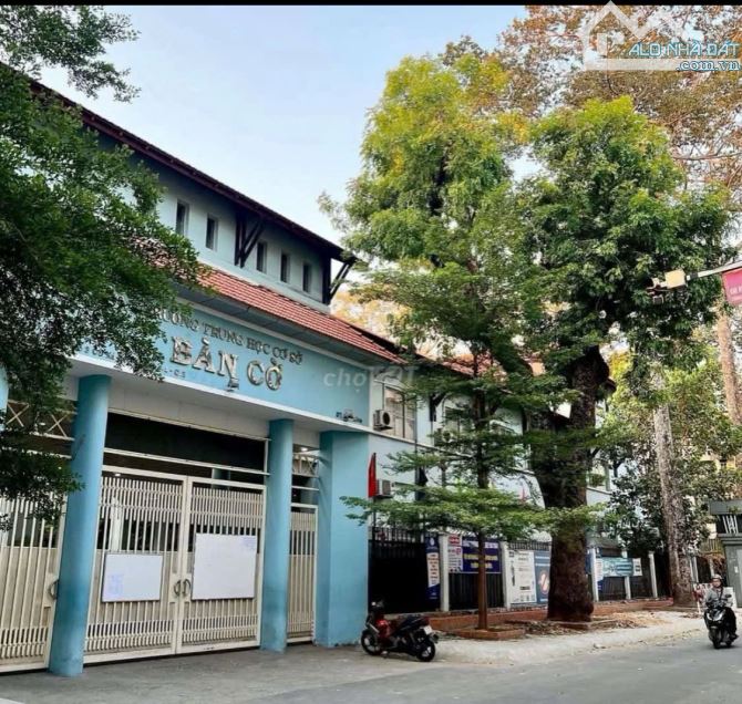 NHÀ CẤP 4 MẶT TIỀN KINH DOANH SẦM UẤT ( 11 X 20M ) NỞ HẬU GIÁ SIÊU RẺ . - 3