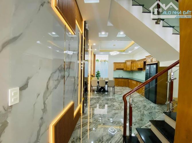 Bán nhà ở đường Trần Quốc Toản, phường Võ Thị Sáu, quận 3, giá 3 tỷ 100 triệu - 3