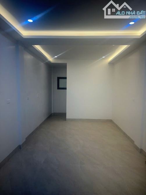 Nhà An Dương 6 tầng - Có thang máy - Hai mặt thoáng - Sổ đỏ vuông đẹp 47m2 - 3