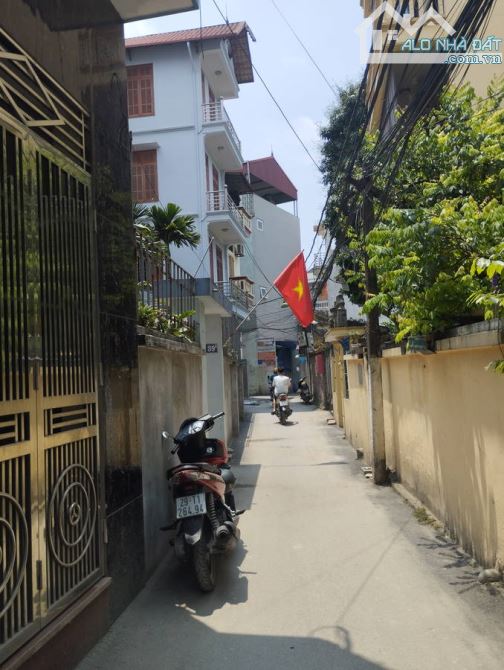 BÁN GẤP NHÀ ĐẸP Ở NGAY,37M2,2 TẦNG ,GẦN NGÕ Ô TÔ, HÀ TRÌ 3 HÀ ĐÔNG GIÁ 5,5 TỶ - 3