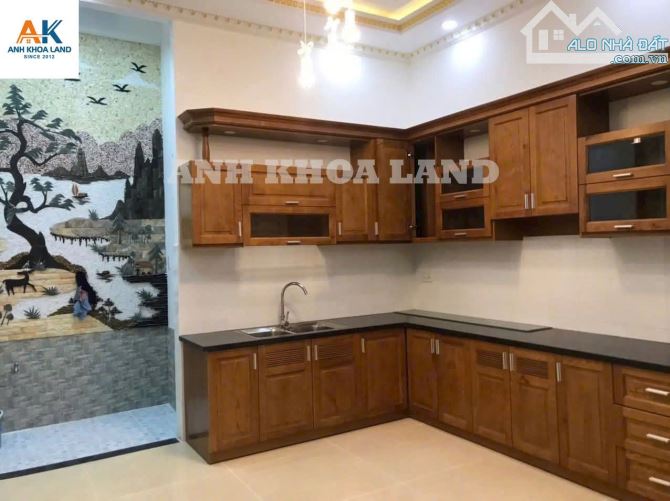 BÁN NHÀ 3 TẦNG KDC ĐỒNG BỘ HXH 5M, CÁCH ĐƯỜNG SỐ 2 20m, Ga Metro 2phút - 3