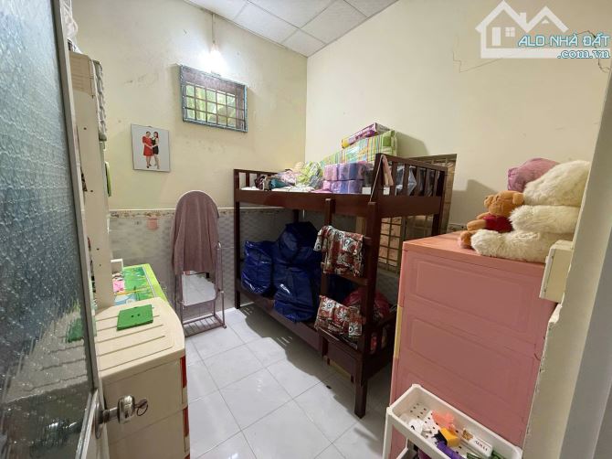 BÁN NHÀ CẤP 4 HẺM 2M CÁCH ĐƯỜNG PHƯỚC LONG CHỈ 50M.DT 51,9M NGAG 4M.HƯỚNG NAM GIÁ 1TY5 - 3