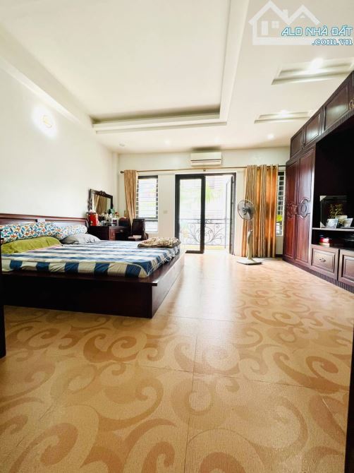 Nhà đẹp// ngõ rộng//thông tứ tung//full nội thấy- tiên ích// xe oto 29 chỗ vào nhà - 3