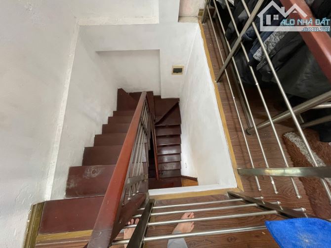 Cho thuê nhà MP Hàng Vôi: 31m2 x 5 tầng, MT: 5m, nhà mới, thông sàn, nguyên căn. - 3