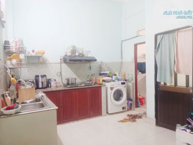 BÁN NHÀ 76M2 MẶT TIỀN ĐƯỜNG, GẦN CHỢ, BV LÊ VĂN THỊNH, Q2. GIÁ 6.X Tỷ - 3