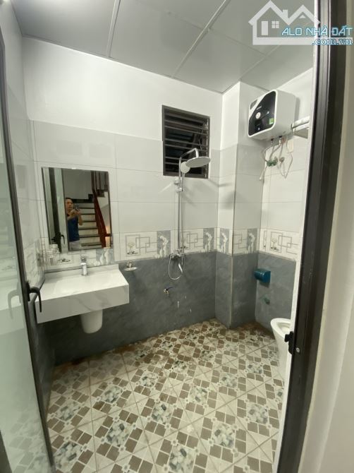 👍Cần Bán Căn Nhà 4 tầng ngõ phố Điện Biên Phủ P. Bình Hàn TPHD - 3