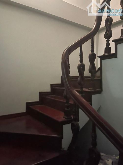 Bán nhà Trần Khát Chân 28/30m2, 5 tầng, mt 3.1m gần phố, ngõ thông, sổ đỏ đẹp. Giá 7.35 tỷ - 3
