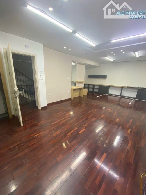 Cho thuê sàn VP tại Trần Duy Hưng diện tích 30m 55m 65m2 trong tòa nhà 131m2 x 6T mt 13m - 3