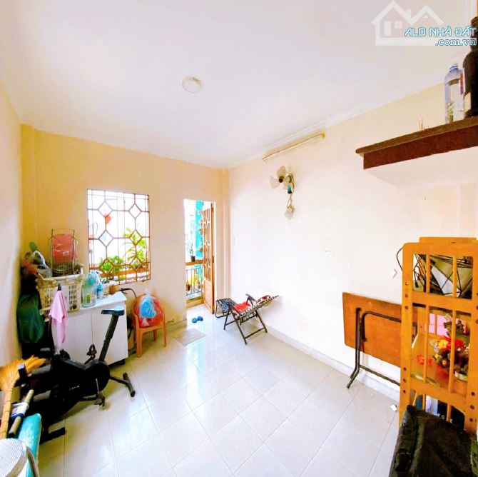 Bán nhà hẻm Lạc Long Quân, QUẬN TÂN BÌNH, Diện tích vuông vức 3.4 x 12.45 m, Giá 6.65 tỷ - 3